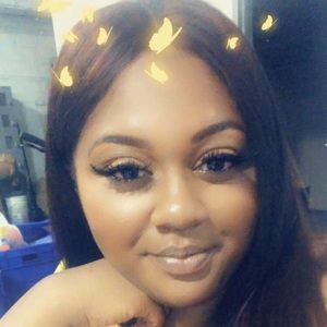 Meet your Posher, Amahdia